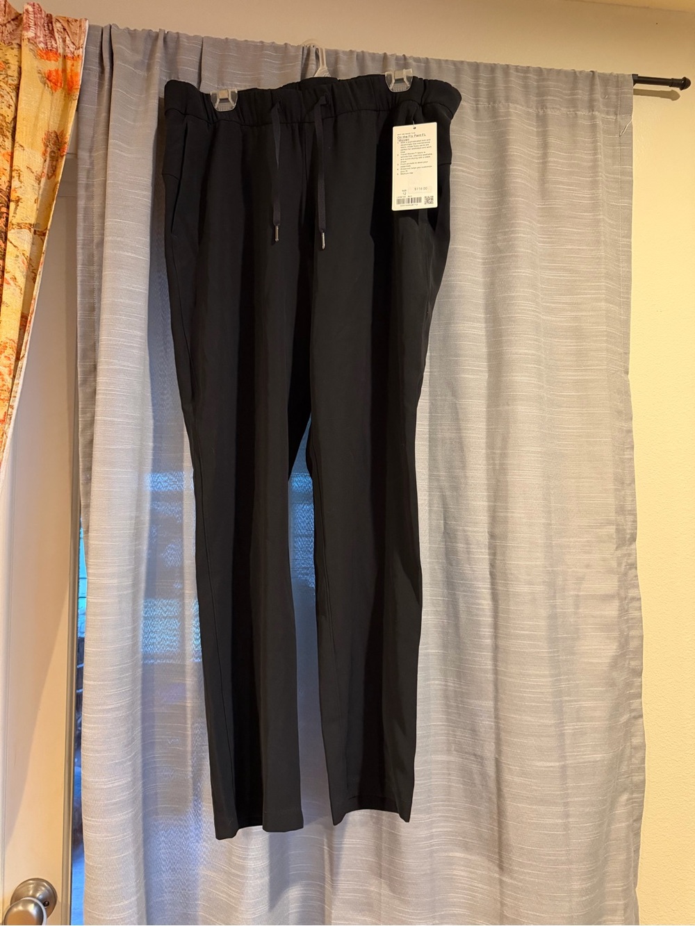 lululemon athletica Black On the Fly FL Woven Drawstring Jogger Pants NWT